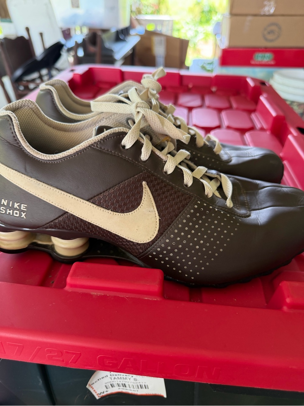 Nike Men’s Brown and Cream Shox Athletic Shoes